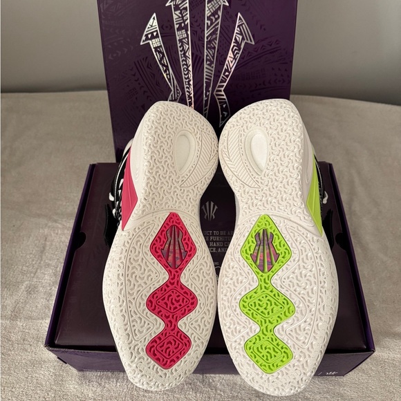 DS Anta Kai 1 “Enlightened Warrior” - Kyrie Irving’s Shoe - Picture 5 of 13